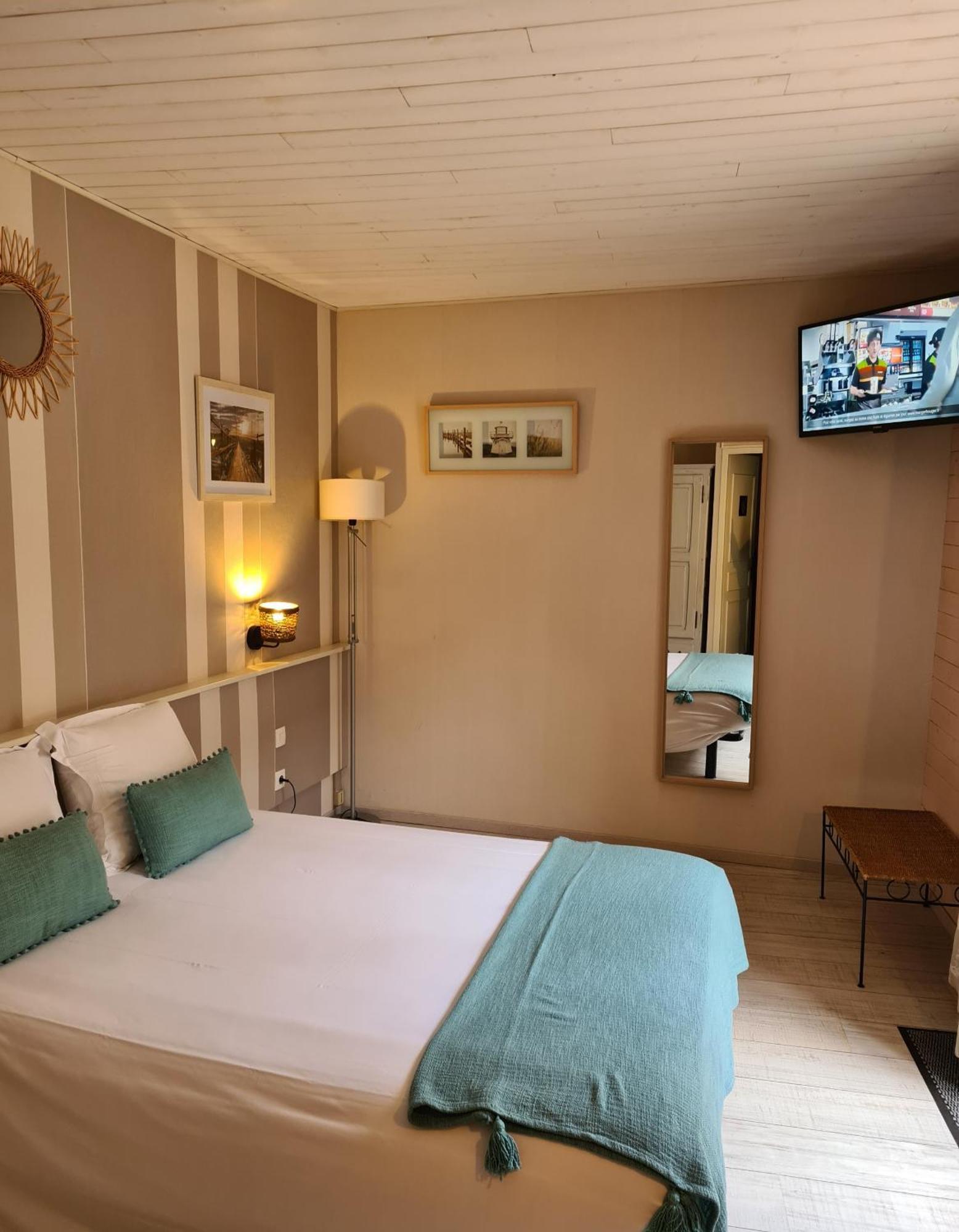 Le Royal Hotel Saint-Pol-sur-Ternoise Exteriör bild