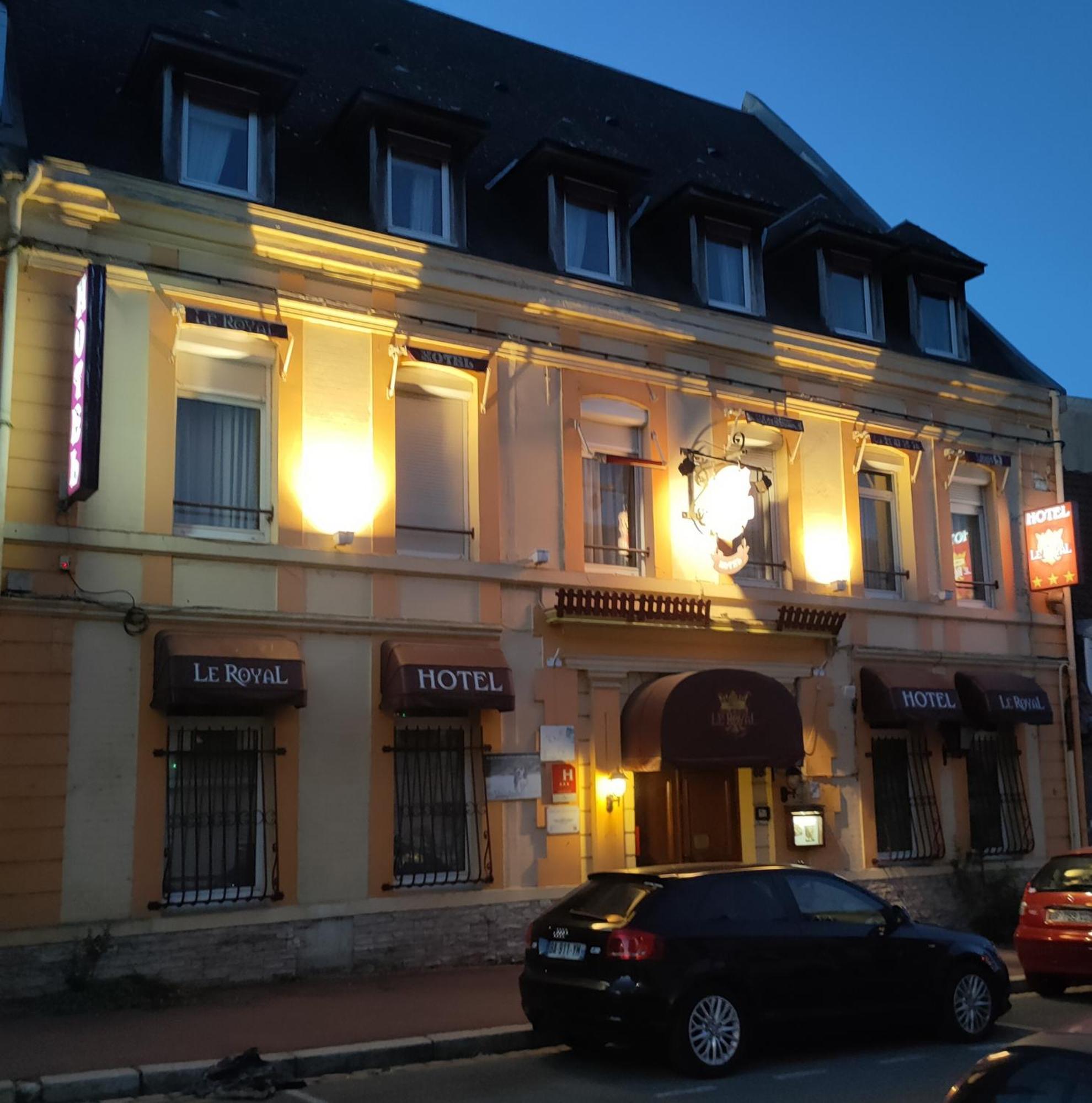 Le Royal Hotel Saint-Pol-sur-Ternoise Exteriör bild