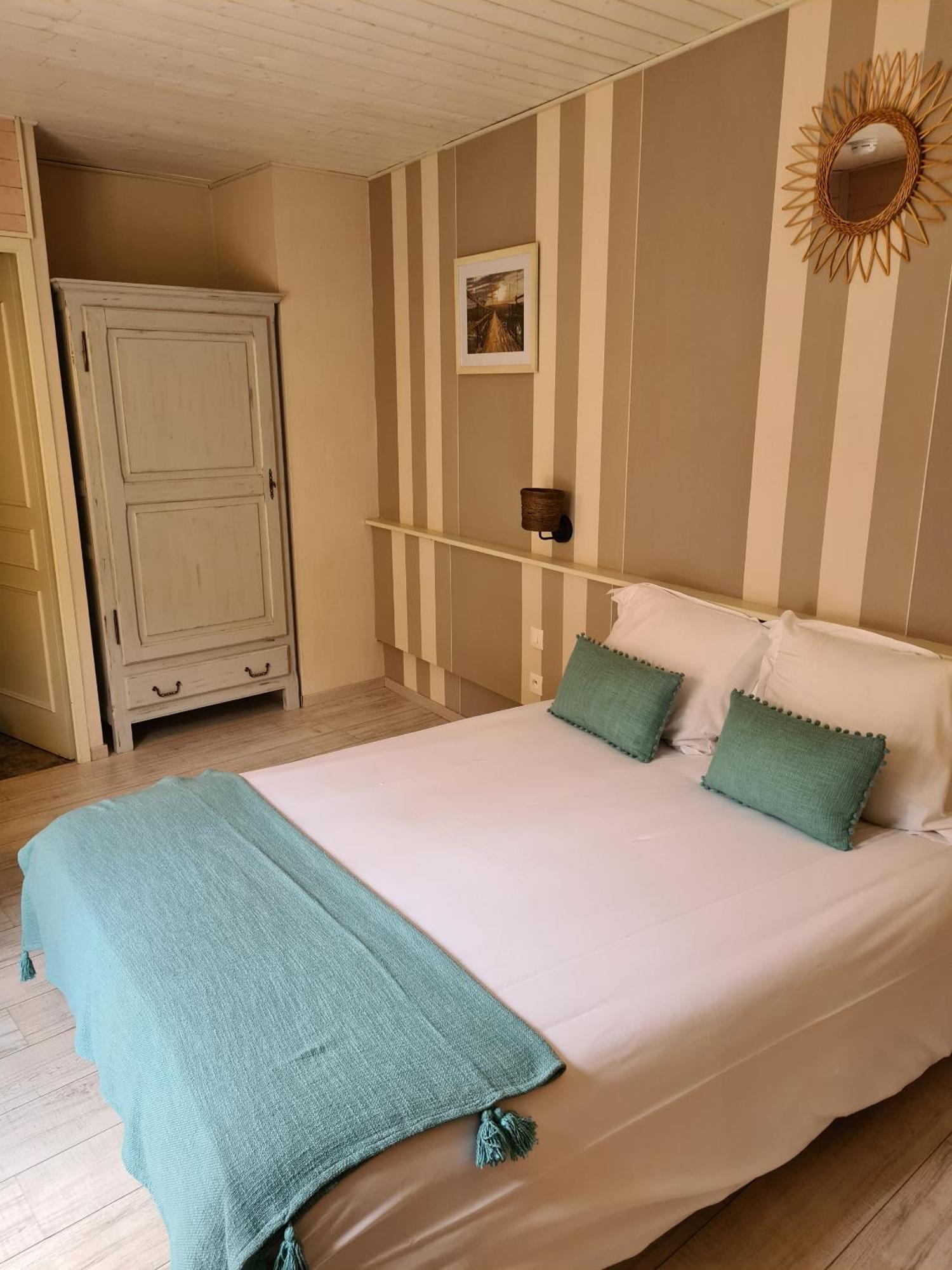 Le Royal Hotel Saint-Pol-sur-Ternoise Exteriör bild